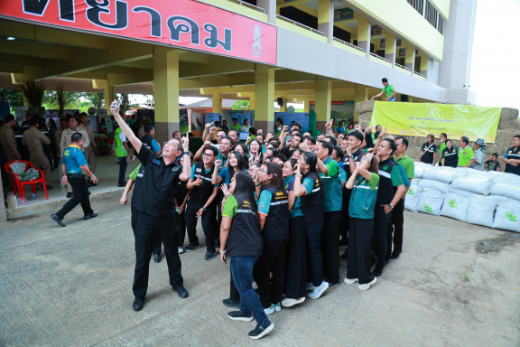 1DC268CA-1F57-43A8-8AEA-A467A347525A