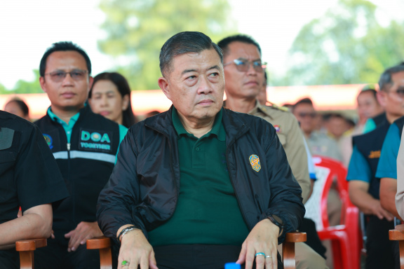 EC44CFF5-1903-40D1-AABD-1FF05015260C