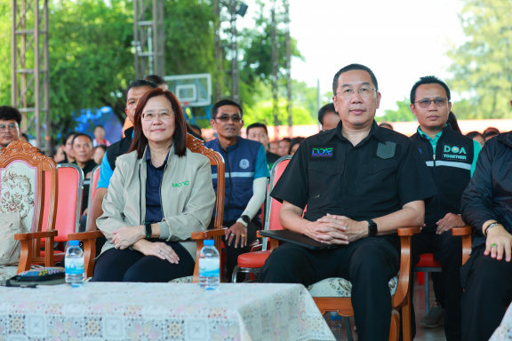 22F1AD20-5ECD-4A0B-B1D4-3CBA981622A9