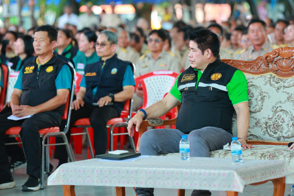 6672C94F-8196-45B1-B4FF-5A5330DB2846