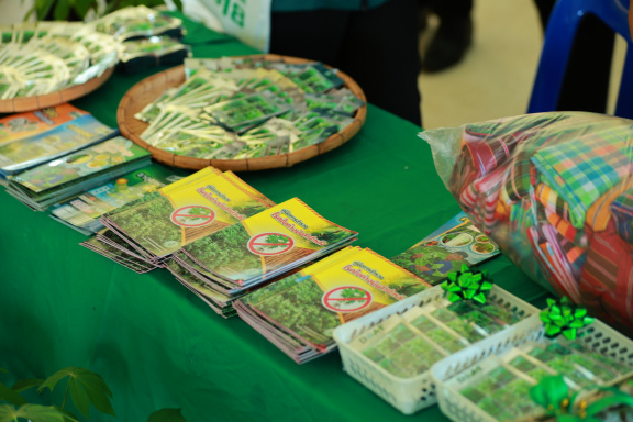 35A0CB57-5828-4879-86D7-342557BB6D30