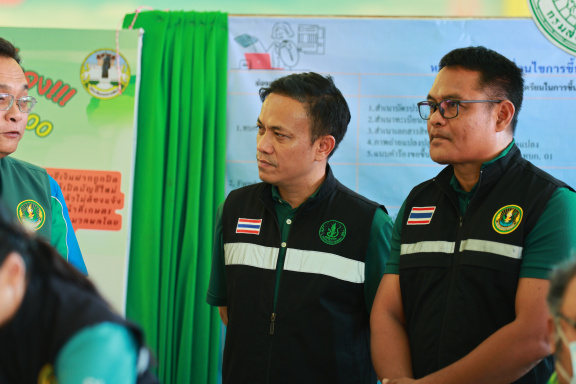 8F334E0D-F2E3-41E4-998B-47A0FBCBA1E0