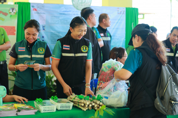 29C1C4F8-146C-4B32-82D9-9E601C9AD20F