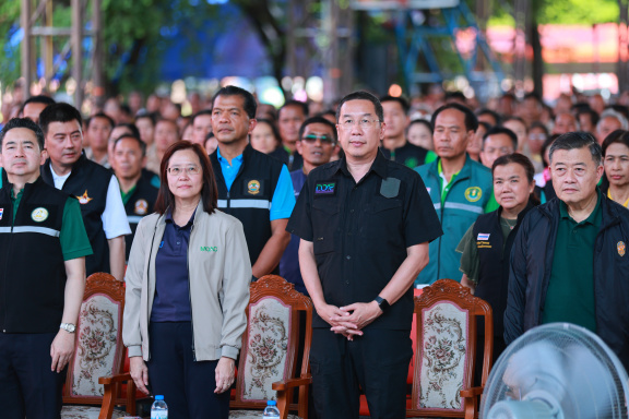 1404C3F0-DA01-4EB2-A679-CFD2FC65193B