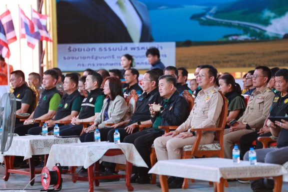 FD17BE7C-D5D1-4742-9D8A-85D6B9345BA0