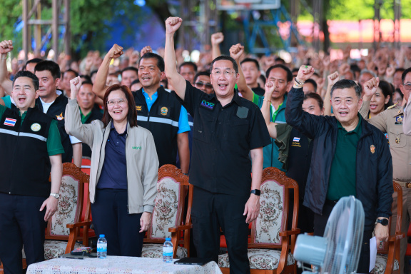 4153E2C6-E2DE-4BEA-9EDC-DB326303A85E