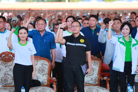 F1B1EA5B-332D-49DB-8EDA-1B7FA632E7E9