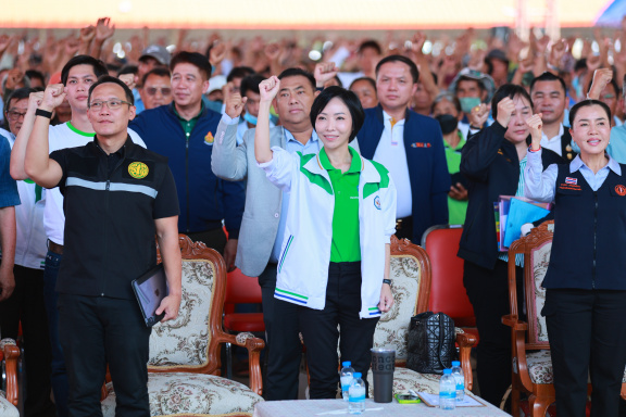 27DD15C2-0A91-4E56-A960-4836F4FCCACD