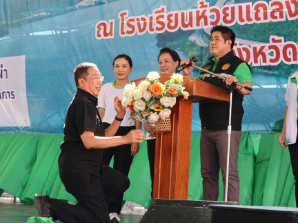 D7A0F07E-8F03-4FF6-9406-5CA8D424C11A