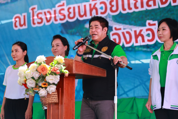 7B991A01-D546-4A5D-A2B2-7E4D24C5F129