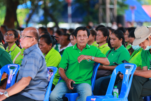 9C768F90-56B0-4CDE-9356-5FCFD7C427C2