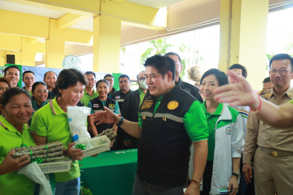 8B2561A6-AC4C-45FE-8116-B27C49F91E1B