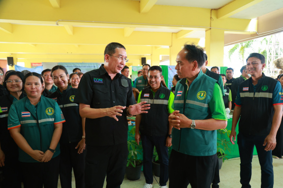 42AEE03F-A757-44CB-A275-675BD2D53266