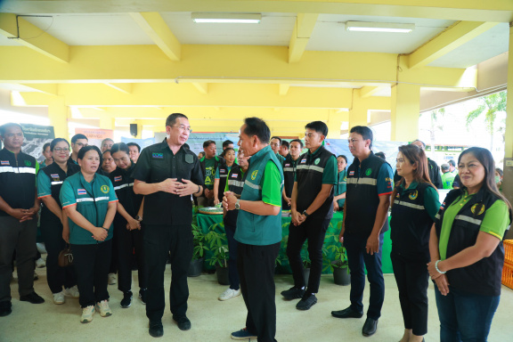 1612F7AB-7F98-4F82-A04C-F4302E03ADEA