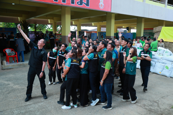 C2FEF547-64AD-426B-937F-7D6C2D0F5A60