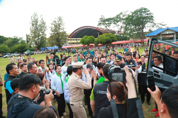 FA3F4365-48F1-4211-B070-6B8D72CCF8E3