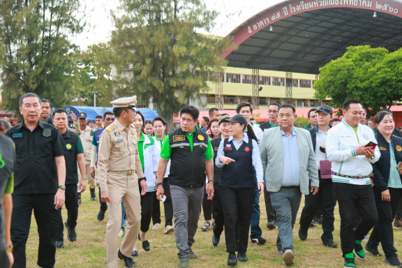 5EE1A4C4-B868-4C57-A574-51609B1FA69A