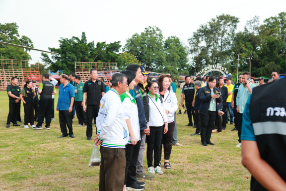 2524C3DC-3565-4652-A196-1C39C51AE335