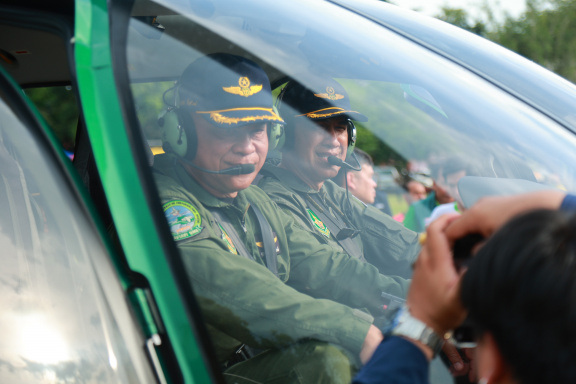 B6D9984B-62E7-4A00-9C8A-19A5E65E9A02