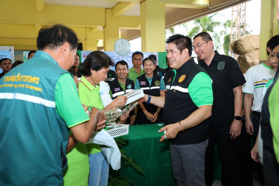 E3E94A10-078C-482B-99B9-051EC907029B