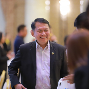 25681014 รองสุริยะ เข้าร่วมเป็นเกียรติในพิธีเปิดการประชุมเชิงปฏิบัติการขับเคลื่อนสหกรณ์ภาคการเกษตรเป็นผู้ให้บริการทางการเกษตรครบวงจร