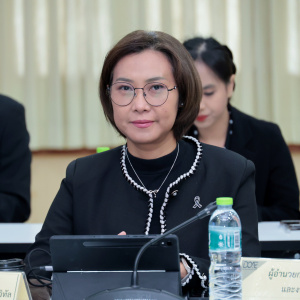 21/11/68 อธส.พีรพันธ์ รองวีรศักดิ์ ประชุมโครงการพัฒนาสวนลำไยคุณภาพ ฟื้นฟูสวนลำไยเพื่อเพิ่มรายได้